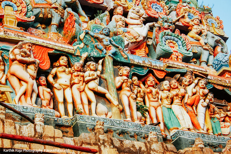Main Gopuram of the Sarangapani Temple, Erotic poses, Kumbakonam