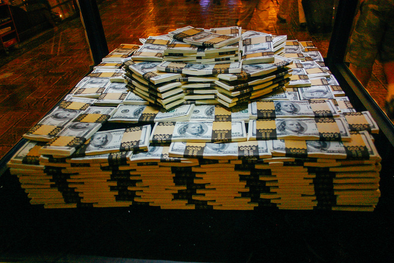 One Million Dollars in cash, Las Vegas, NV